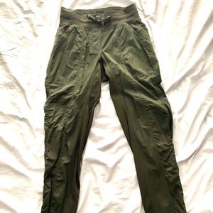 Lululemon Dance Studio Crop